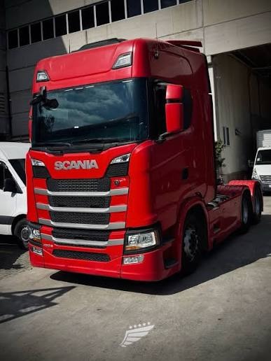Projeto e modelo de caminhão TR242 3