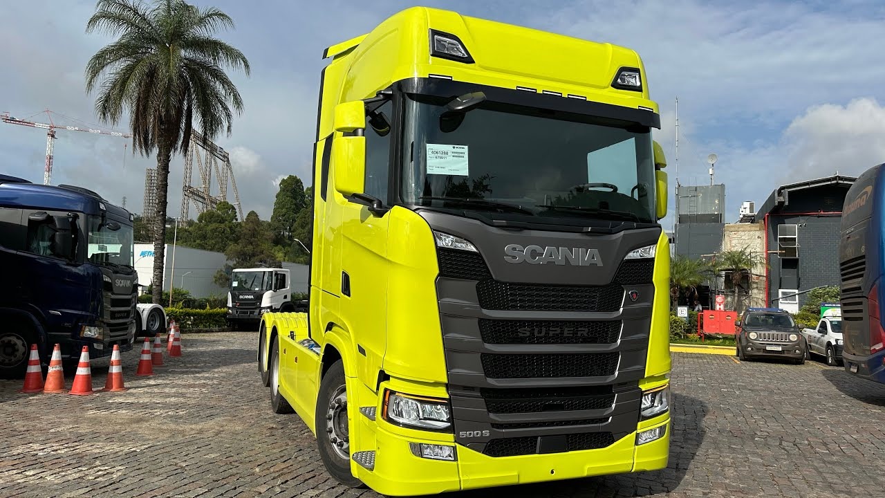 Projeto e modelo de caminhão TR242 7