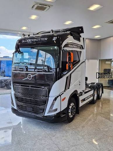Projeto e modelo de caminhão TR242 9